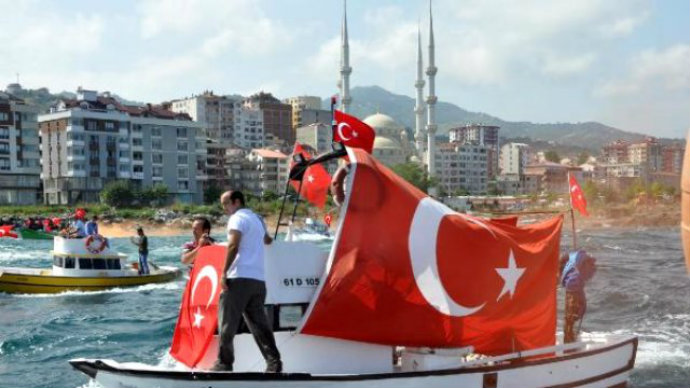 Trabzon'da otomobil denize uçtu: 1 Ölü, 2 Yaralı