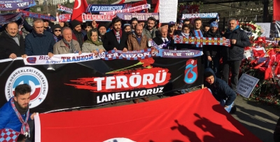 Trabzonlular Şehitler Tepesi’nde terörü lanetledi
