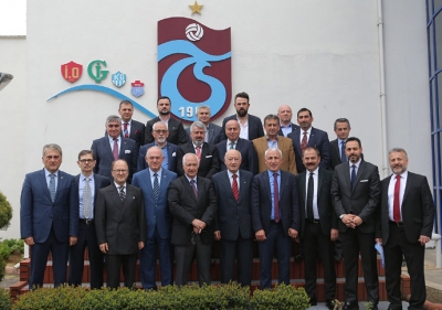 Trabzonspor'da yeni yönetim görevi devraldı
