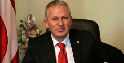 Yıldız Teknik Üniversitesi'nin Trabzonlu rektörü açığa alındı
